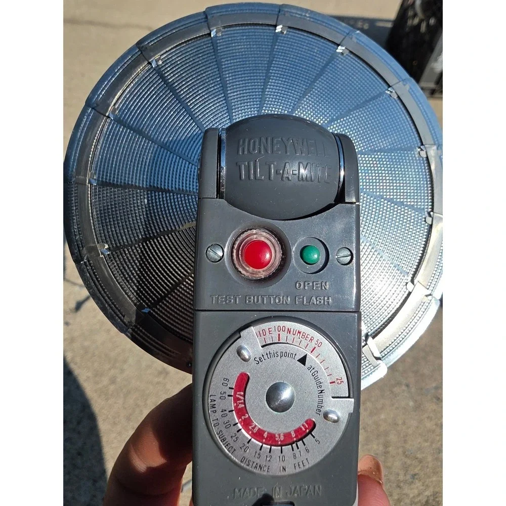 Honeywell Tilt-A-Mite Vintage Folding Fan Flash Unit Made in Japan Grey Silver